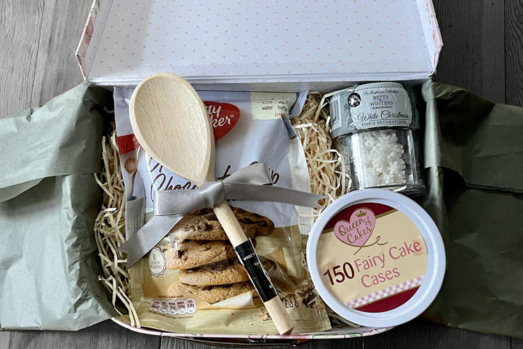 baking-gift-hamper-box